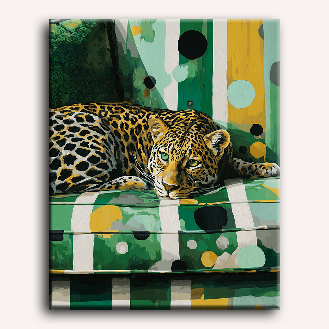 Cozy Leopard Relaxation - Detail 2